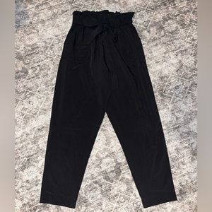Women’s Bow Belt Capri